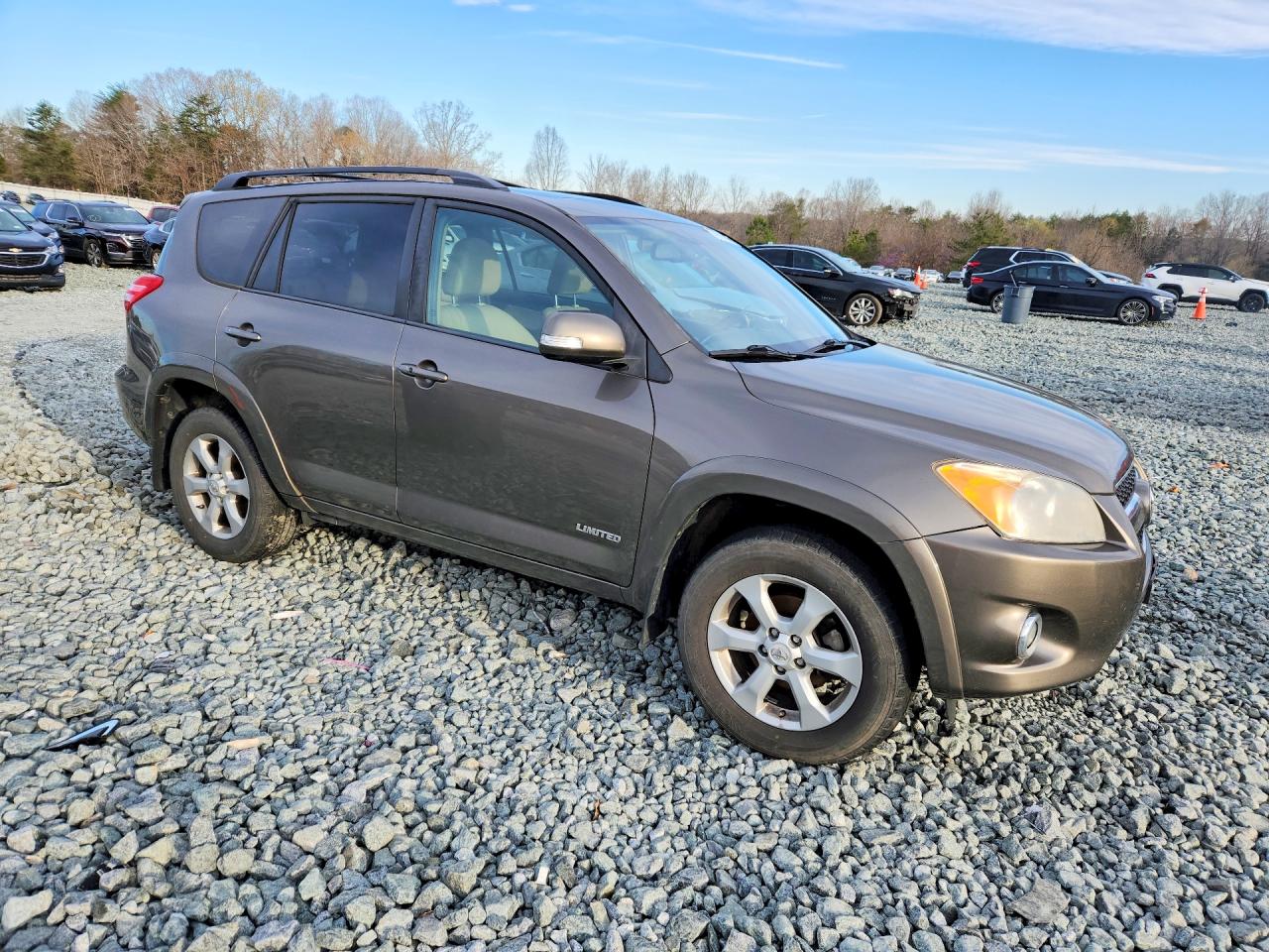 2011 TOYOTA RAV4 LIMITED photo 10