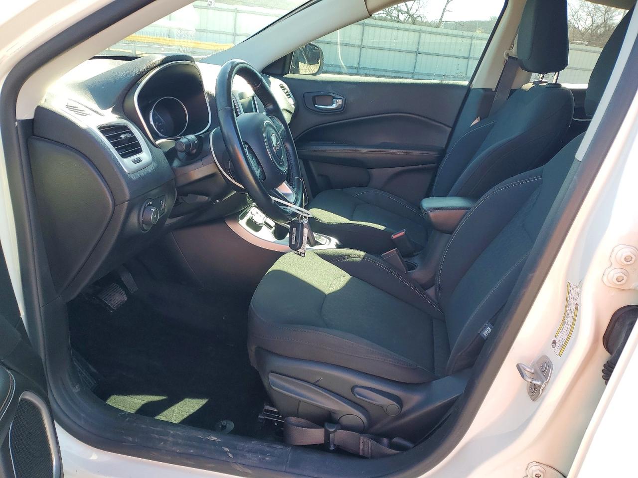 2019 JEEP COMPASS SPORT photo 19