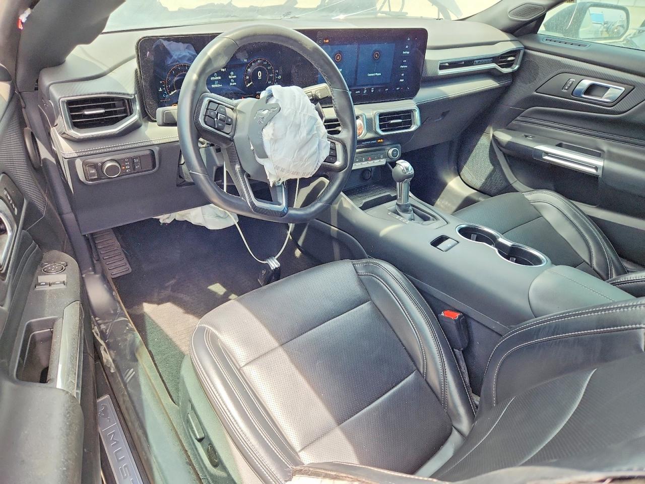 2024 FORD MUSTANG GT photo 22
