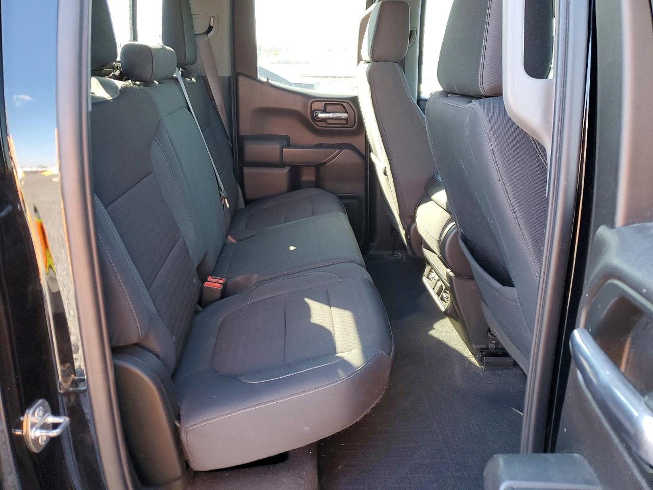 2019 CHEVROLET SILVERADO K1500 LT photo 19