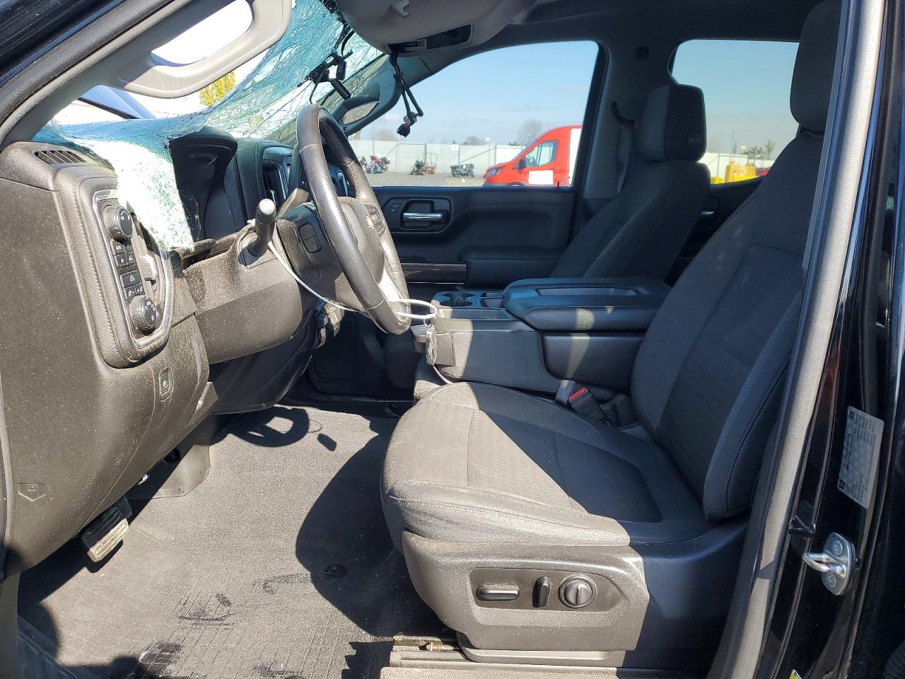 2019 CHEVROLET SILVERADO K1500 LT photo 13