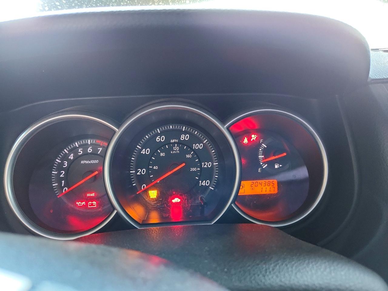 2011 NISSAN VERSA 1.8 S photo 9