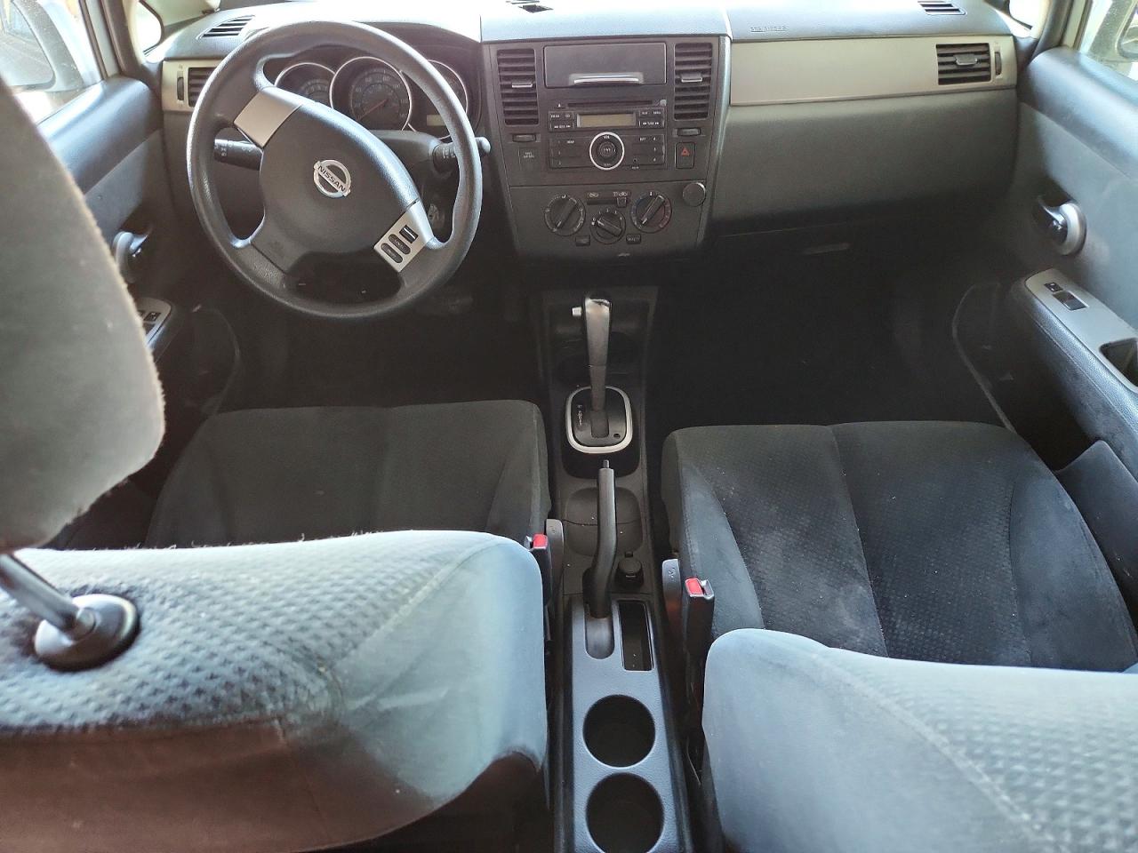 2011 NISSAN VERSA 1.8 S photo 8