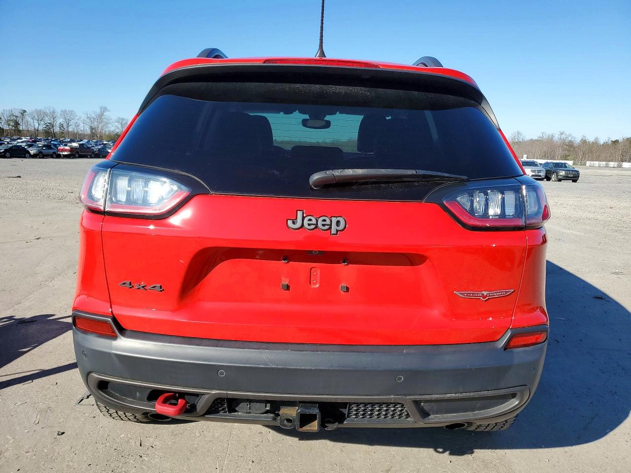 2019 JEEP CHEROKEE TRAILHAWK photo 11