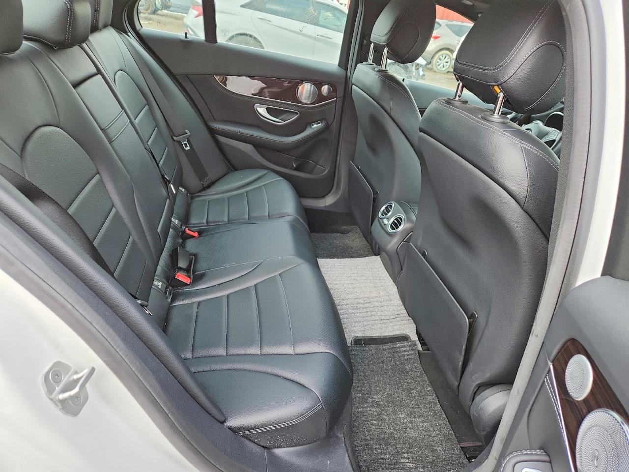 2015 MERCEDES-BENZ C 400 4MATIC photo 19