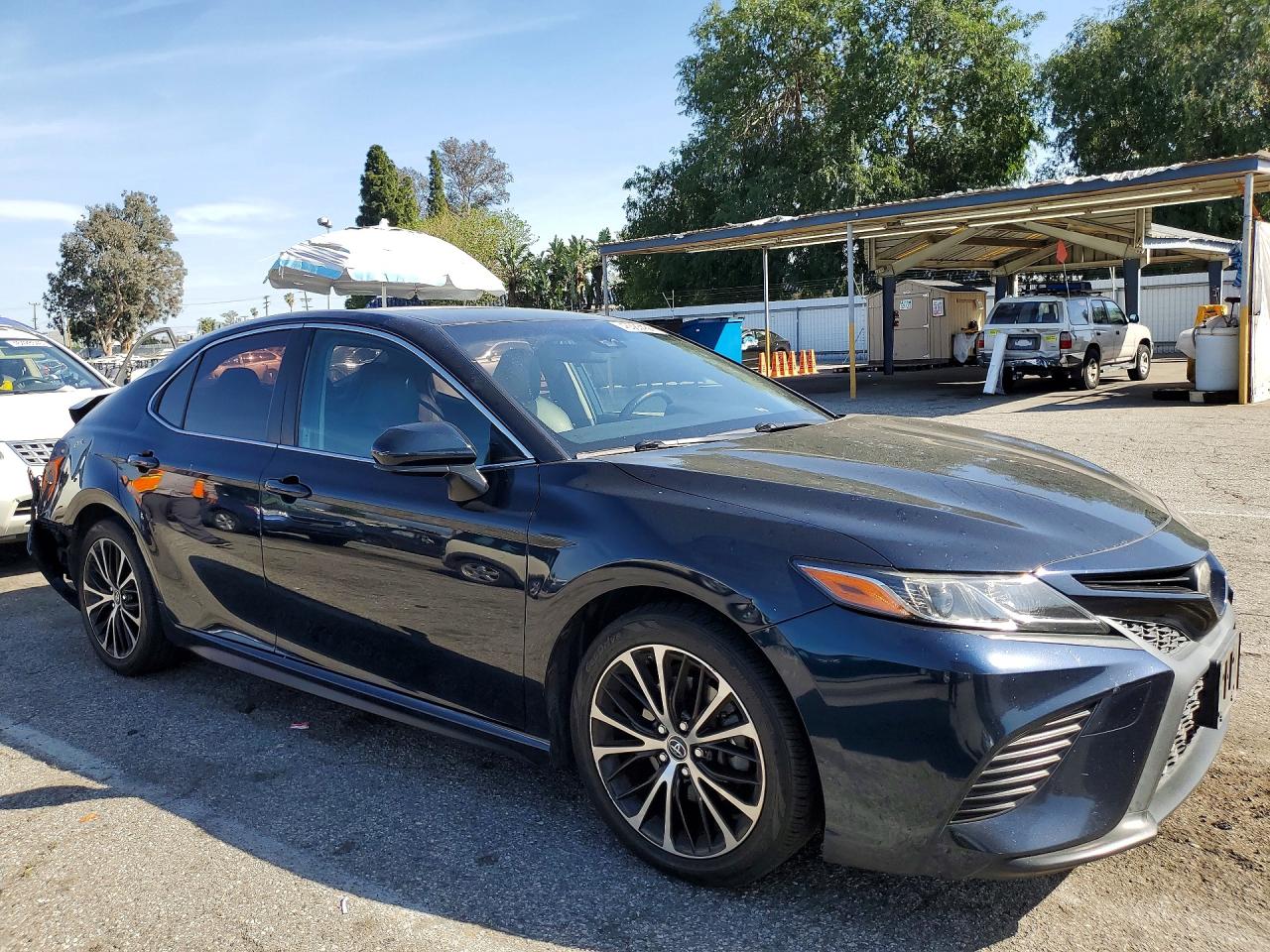 2018 TOYOTA CAMRY SE photo 7