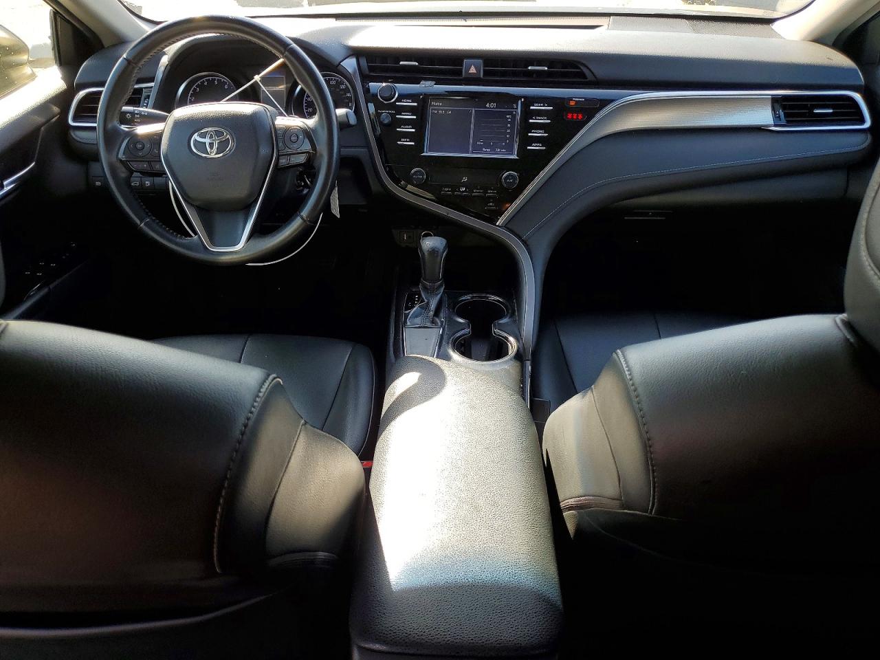2018 TOYOTA CAMRY SE photo 15