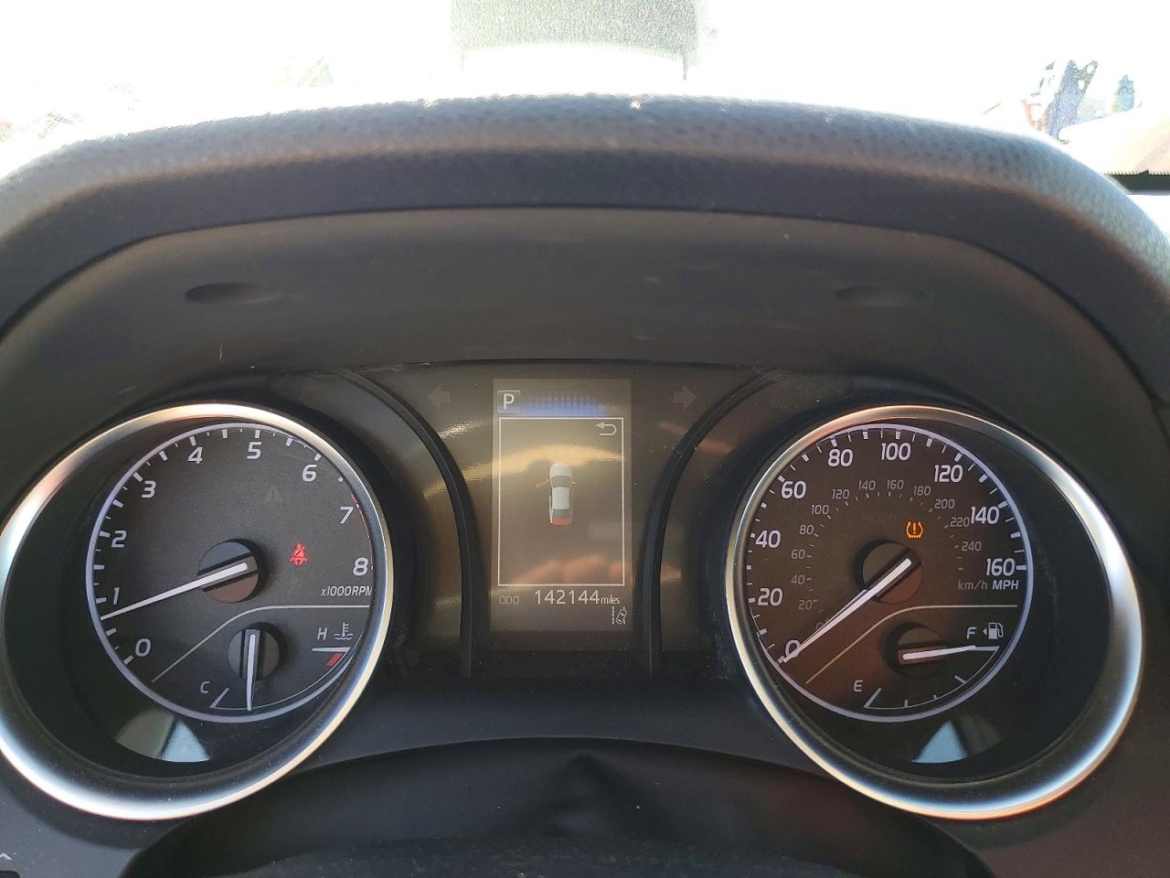 2018 TOYOTA CAMRY SE photo 17