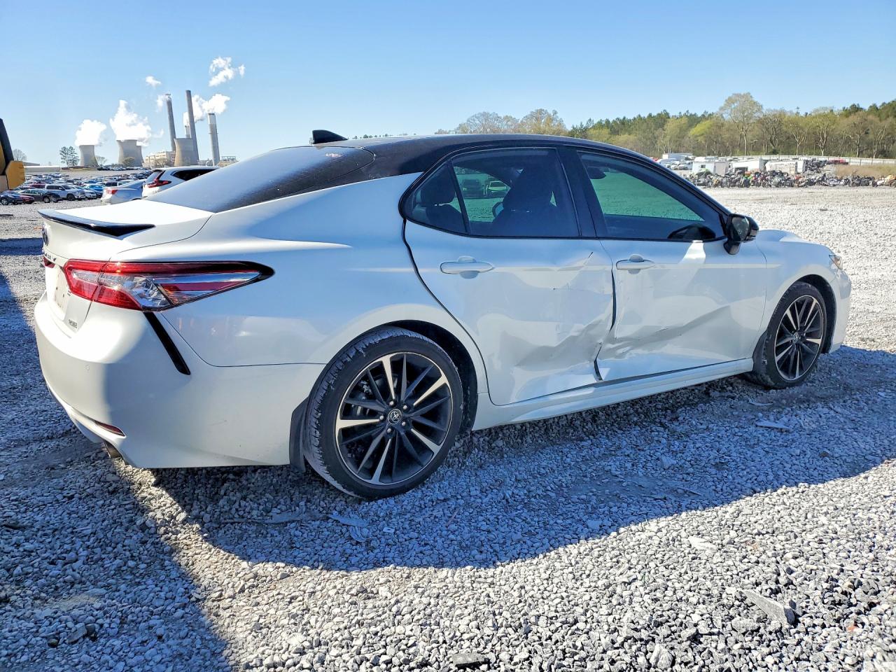 2019 TOYOTA CAMRY XSE photo 5