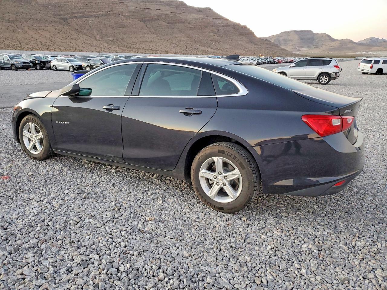 2023 CHEVROLET MALIBU LS photo 3