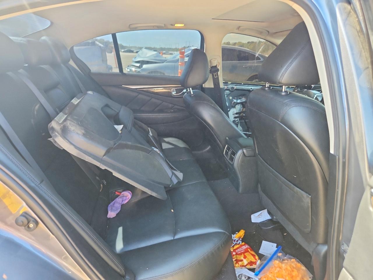 2018 INFINITI Q50 3.0T LUXE photo 10