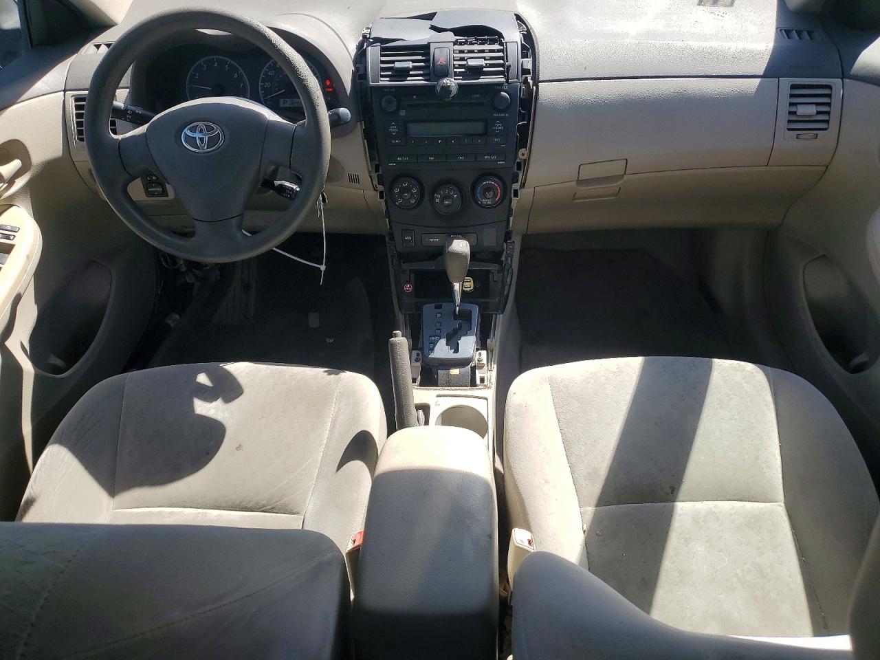 2009 TOYOTA COROLLA LE photo 15