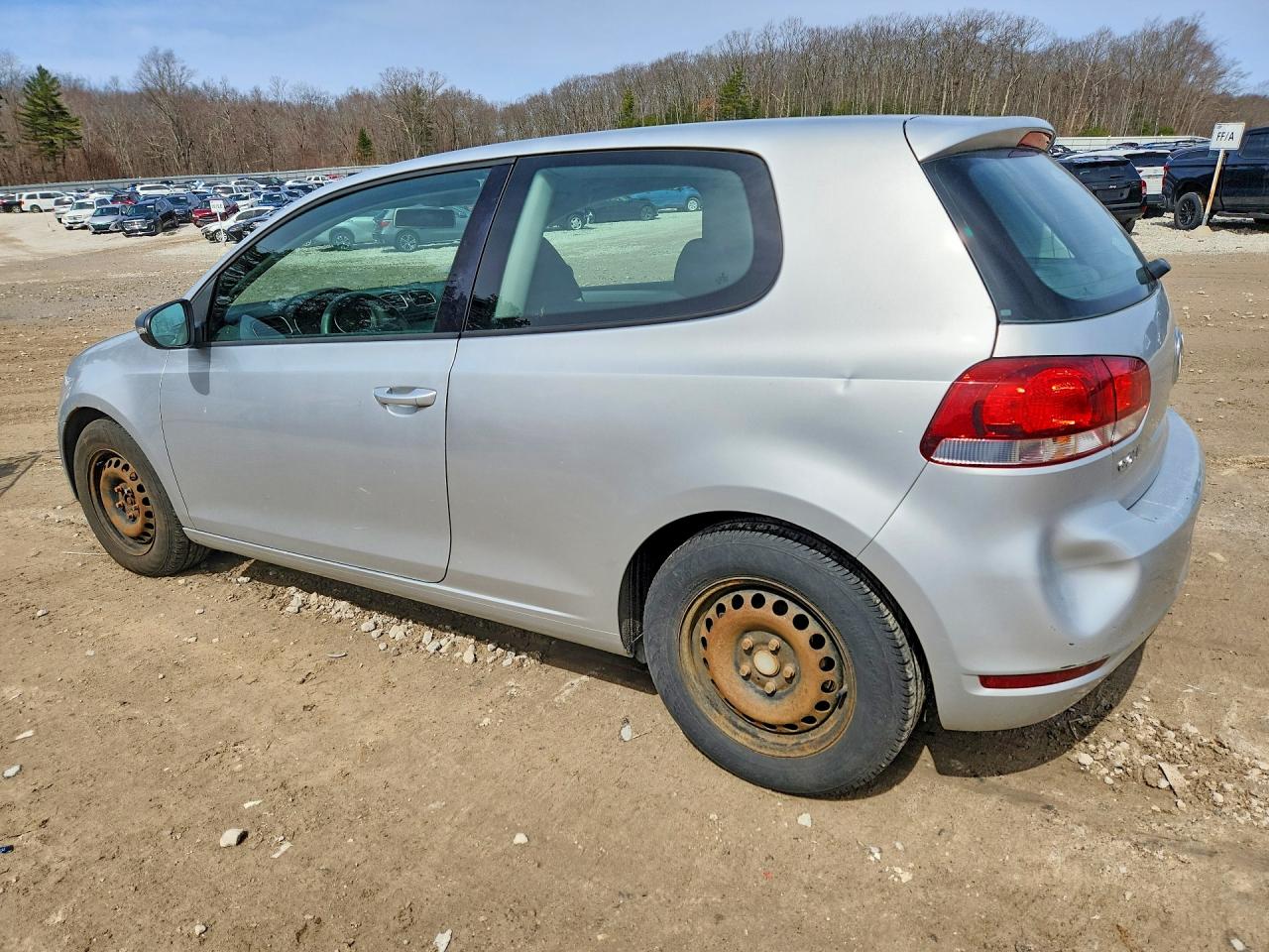 2012 VOLKSWAGEN GOLF photo 3