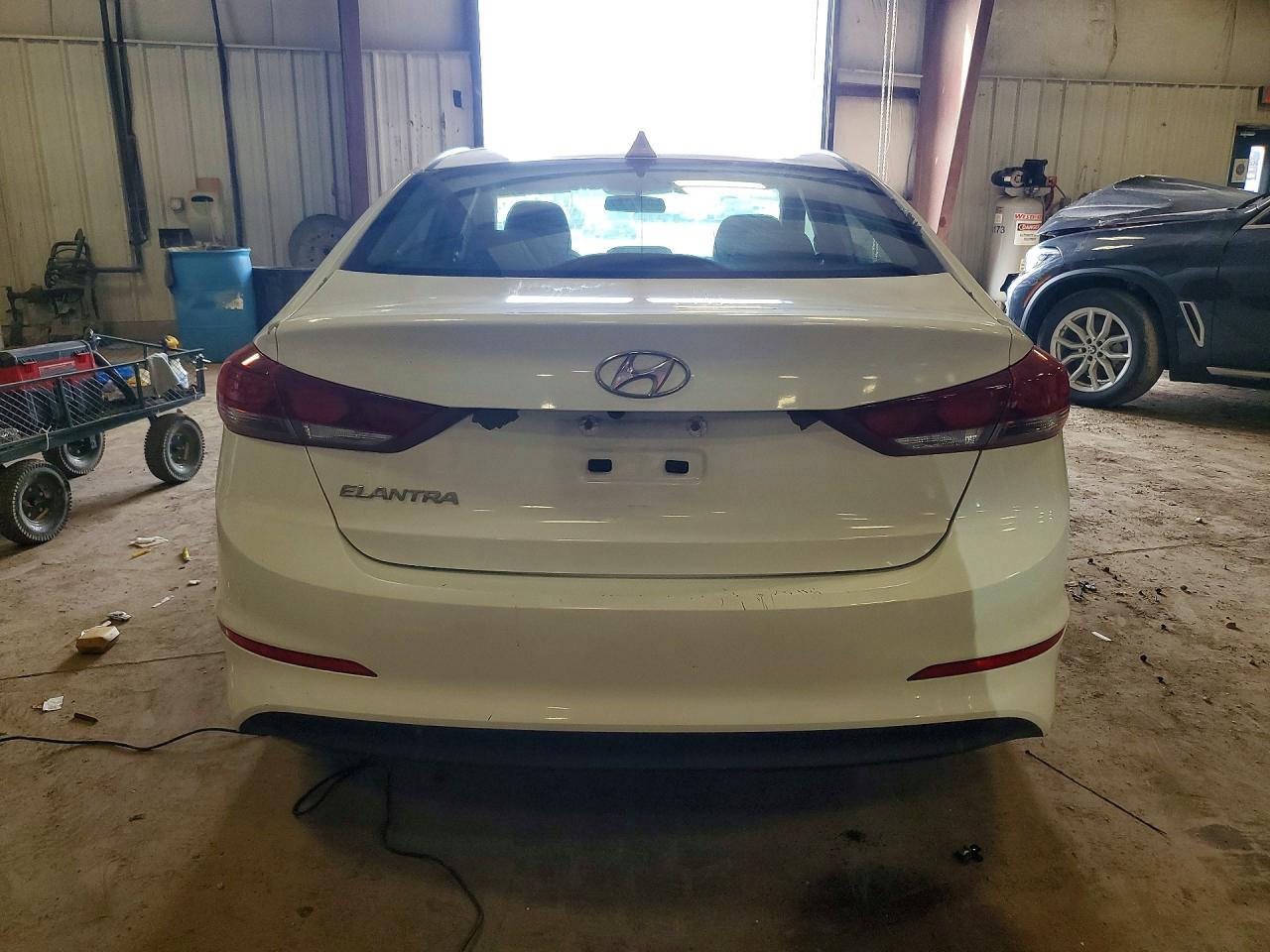 2017 HYUNDAI ELANTRA SE photo 16