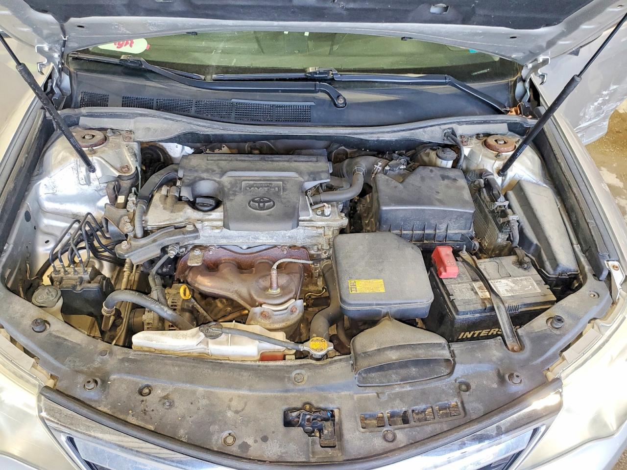 2012 TOYOTA CAMRY XLE photo 21