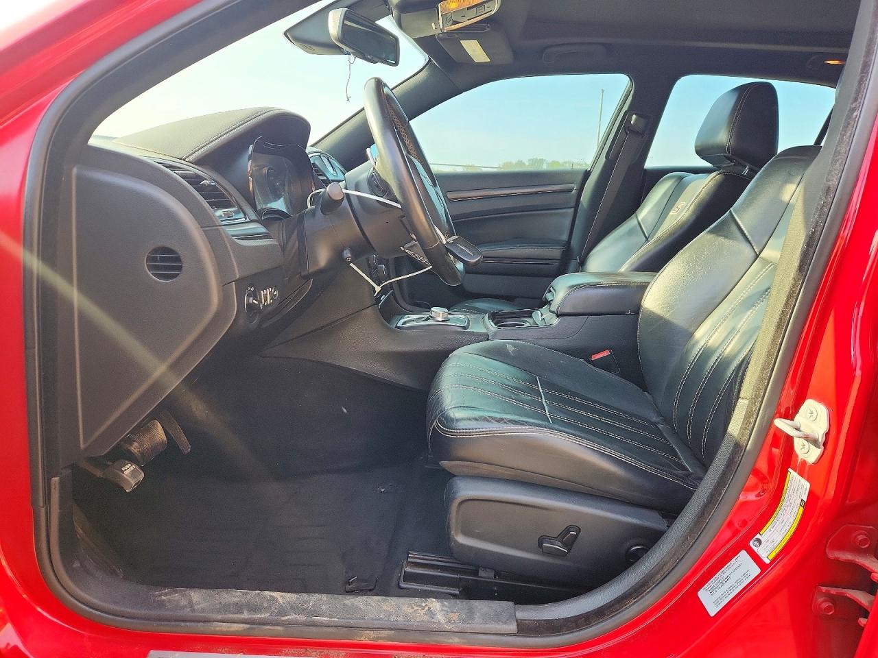 2015 CHRYSLER 300 S photo 7