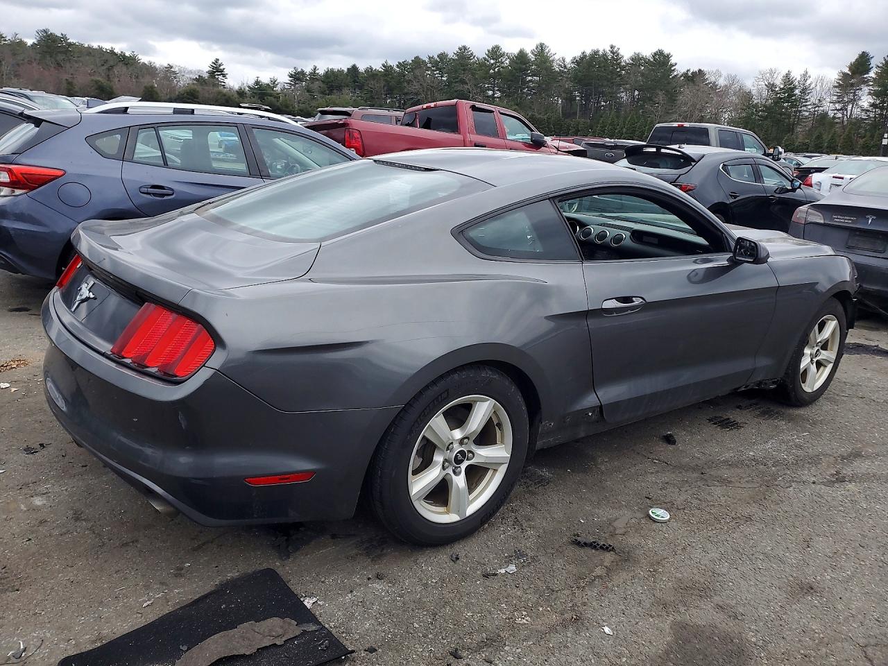 2017 FORD MUSTANG photo 5