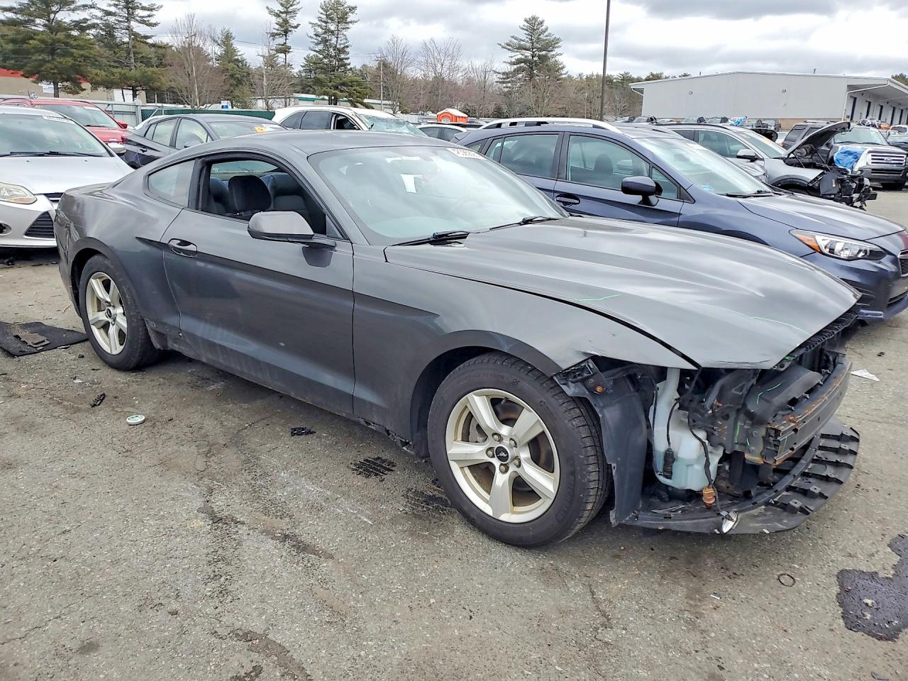 2017 FORD MUSTANG photo 7