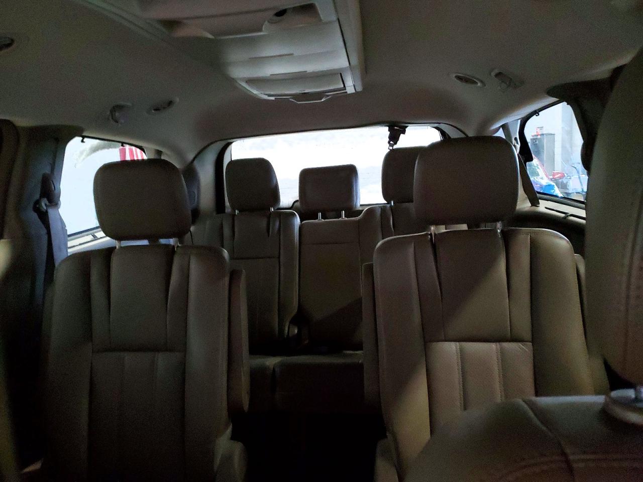 2012 CHRYSLER TOWN & COUNTRY TOURING L photo 28
