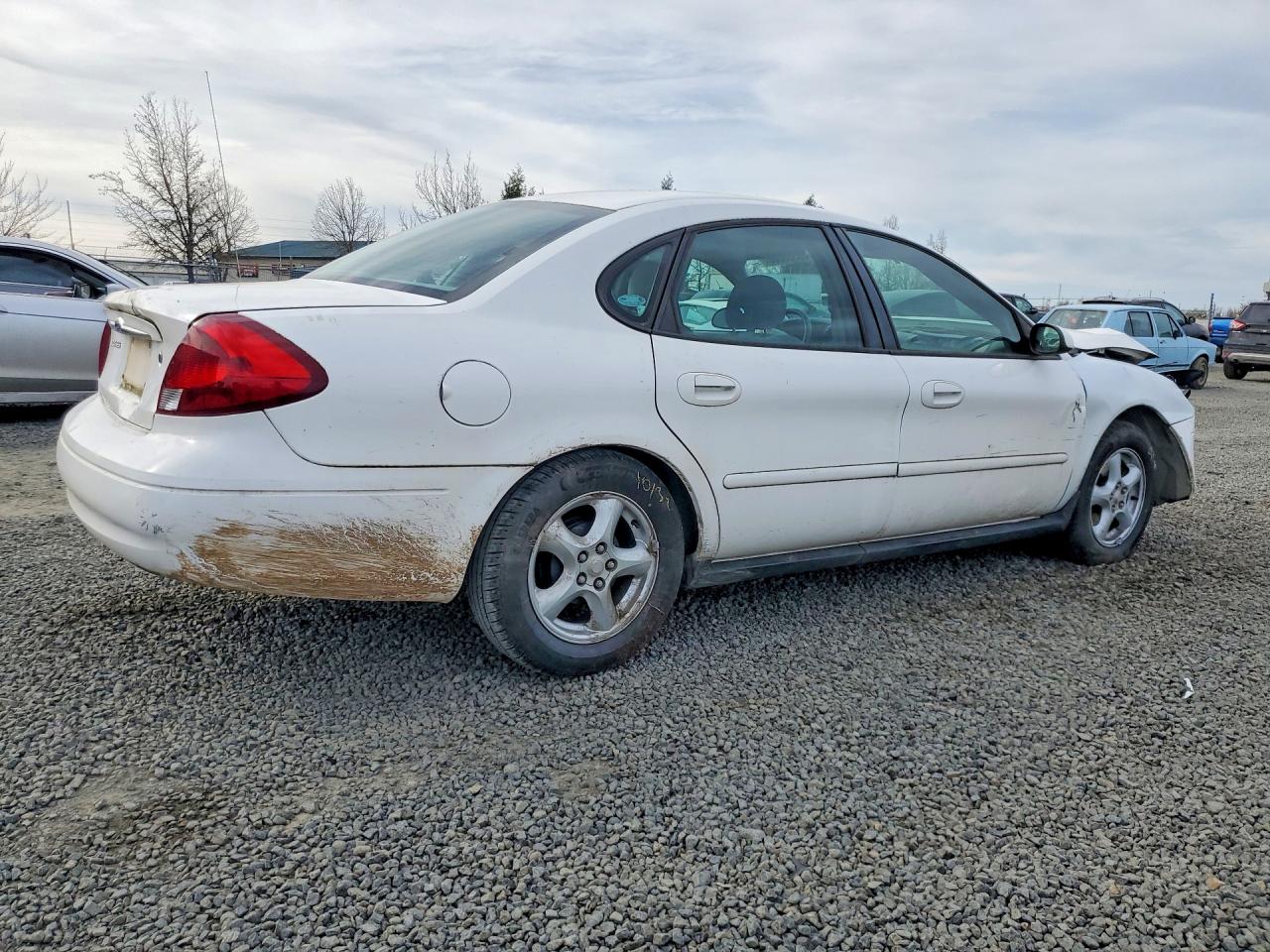 2003 FORD TAURUS SES photo 3