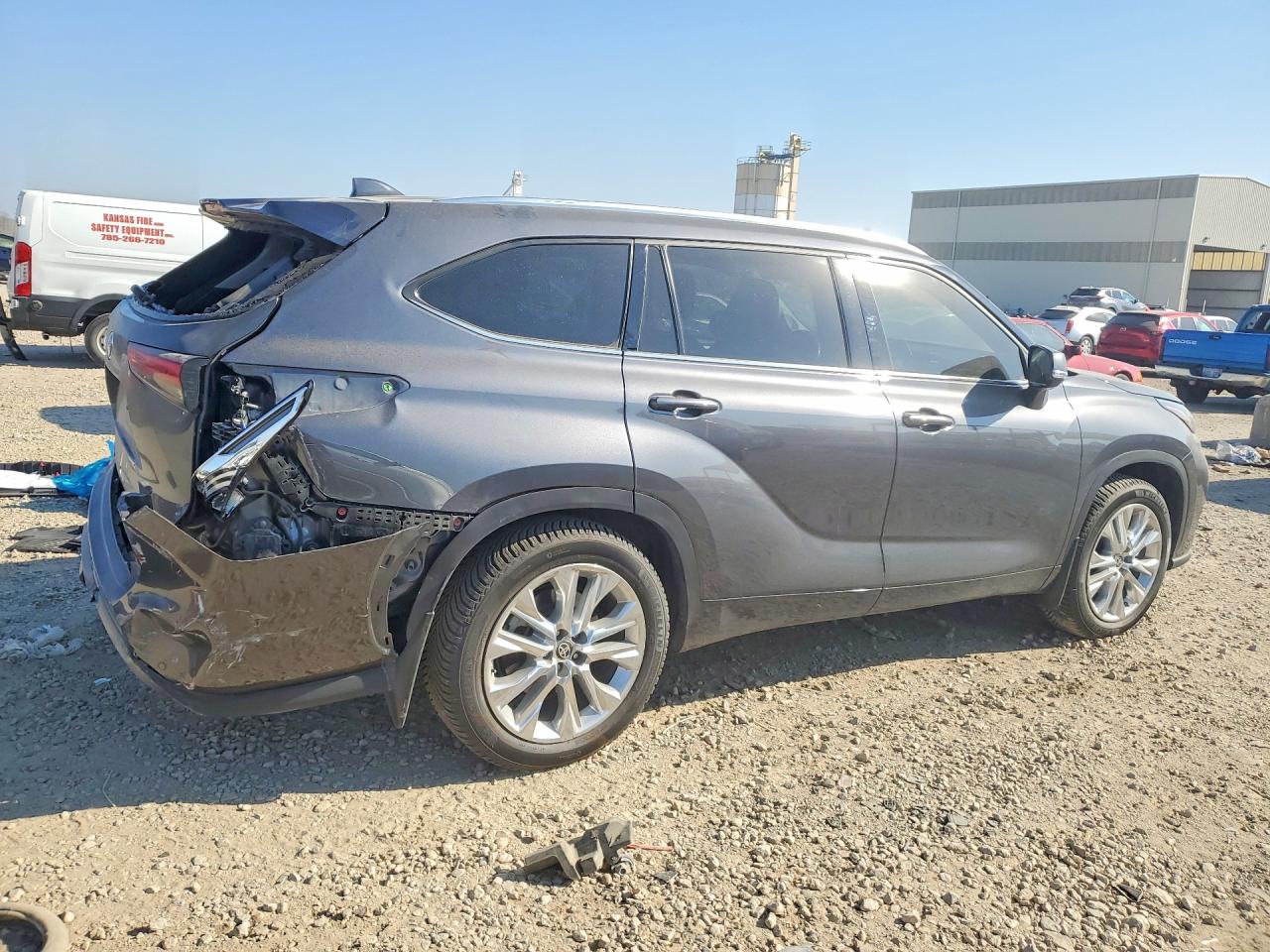 2021 TOYOTA HIGHLANDER LIMITED photo 5