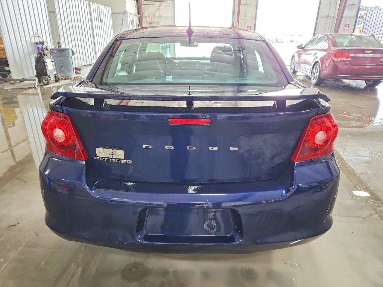 2014 DODGE AVENGER photo 6