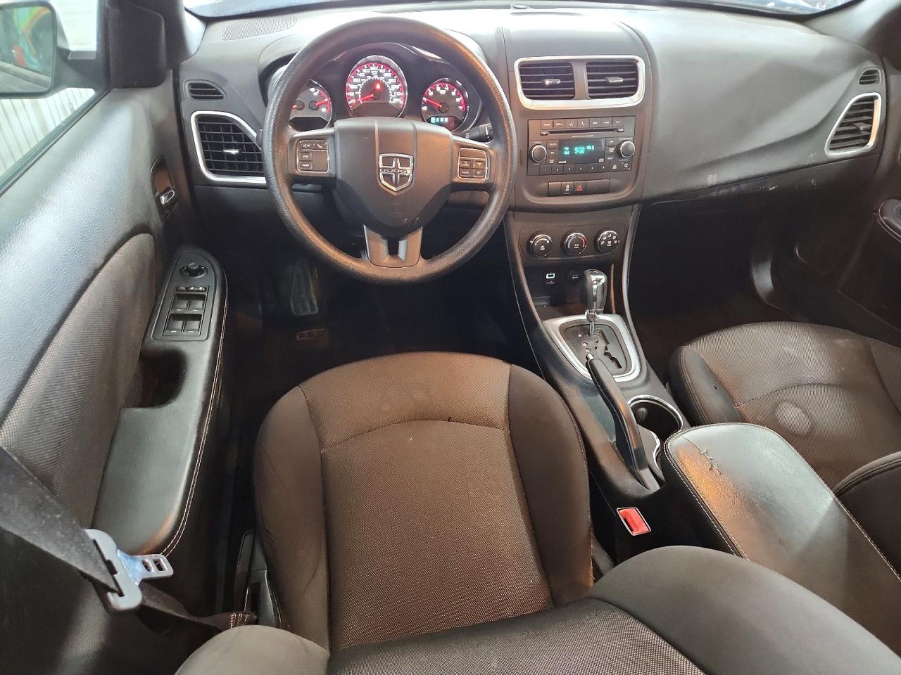 2014 DODGE AVENGER photo 8