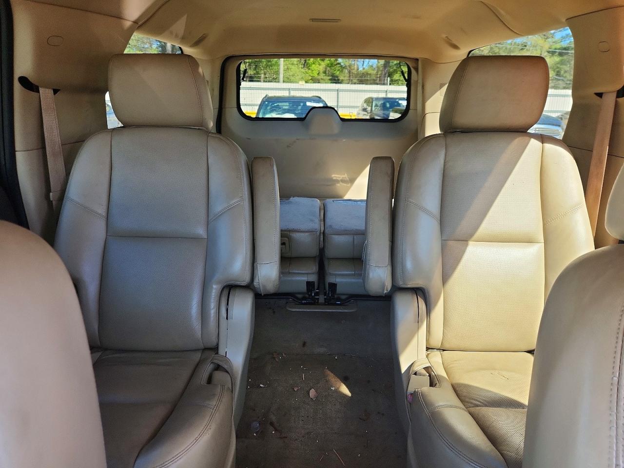 2011 GMC YUKON XL DENALI photo 19