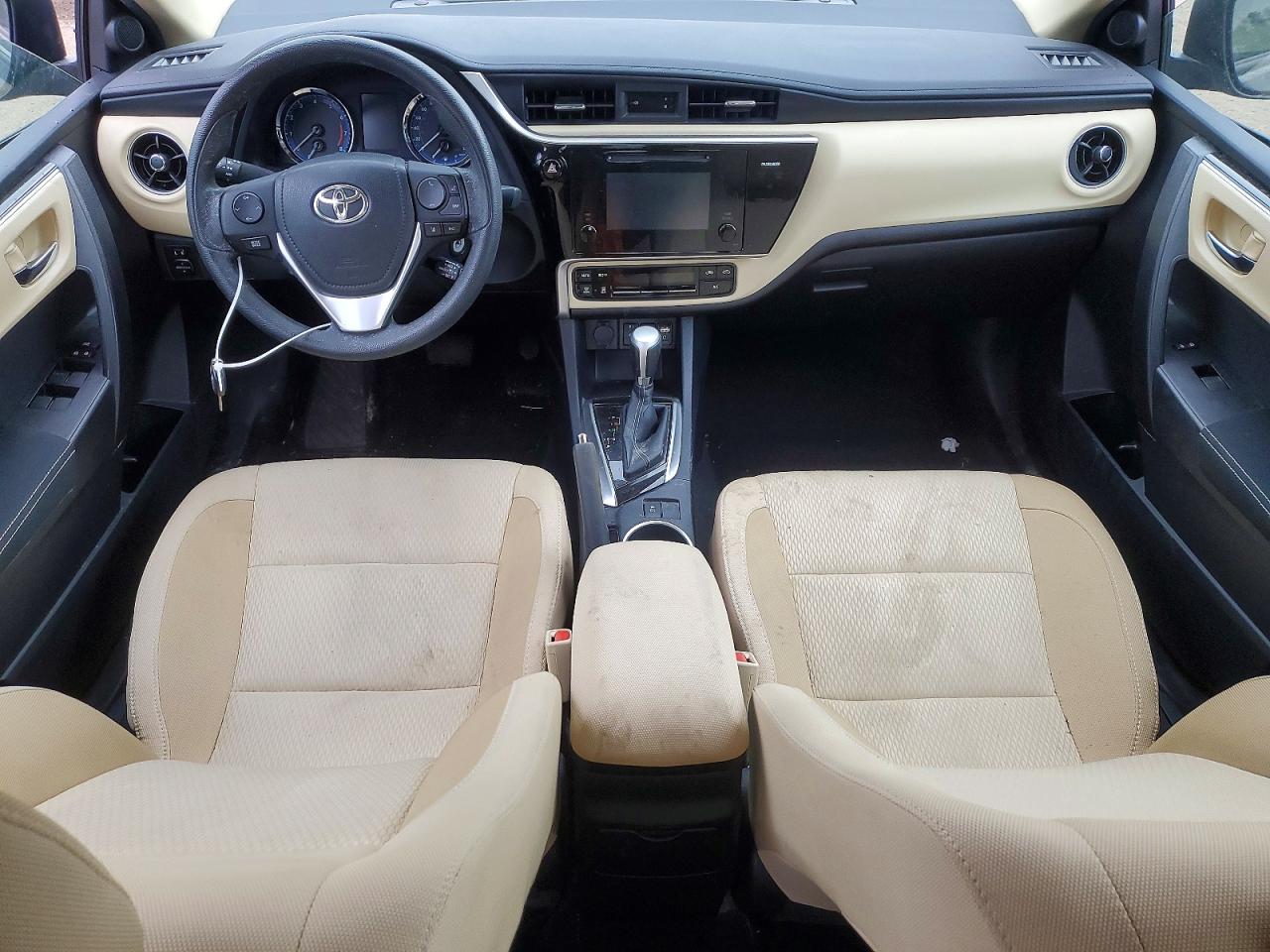 2017 TOYOTA COROLLA L photo 22