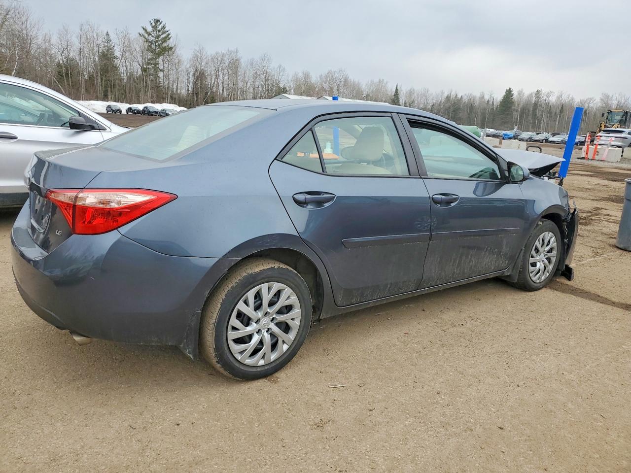 2017 TOYOTA COROLLA L photo 7