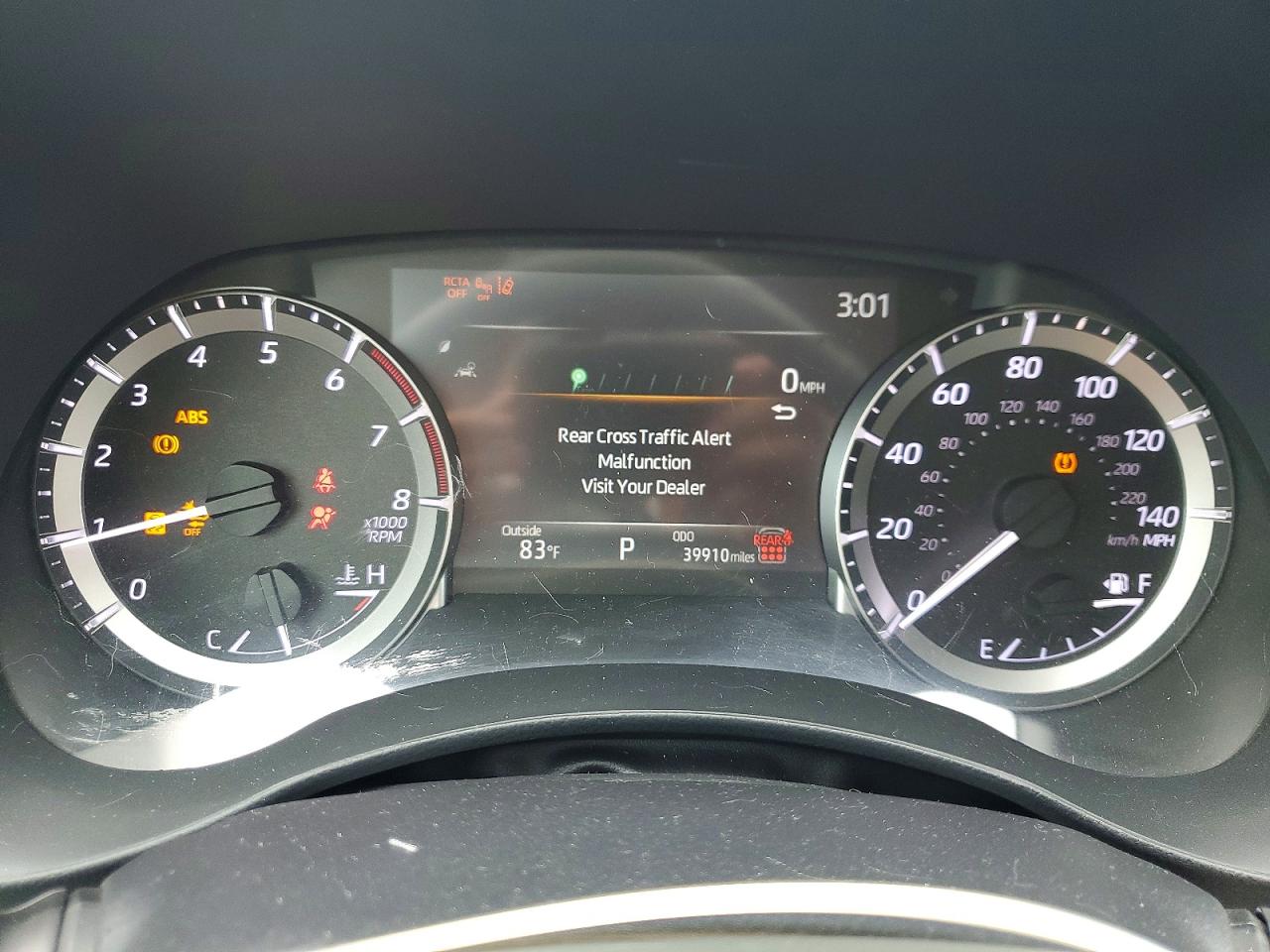 2024 TOYOTA HIGHLANDER LE photo 25