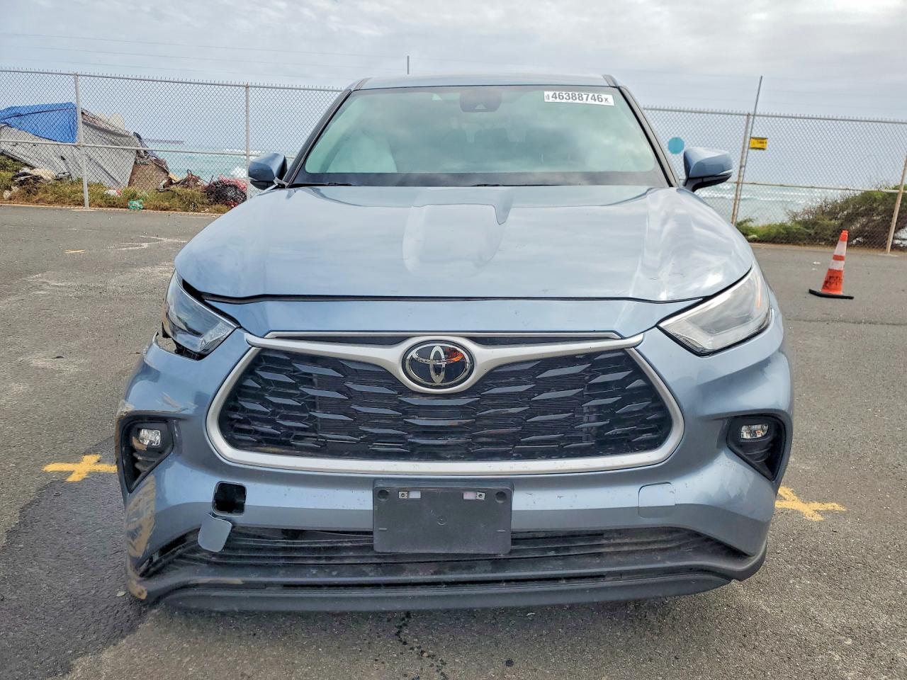 2024 TOYOTA HIGHLANDER LE photo 13