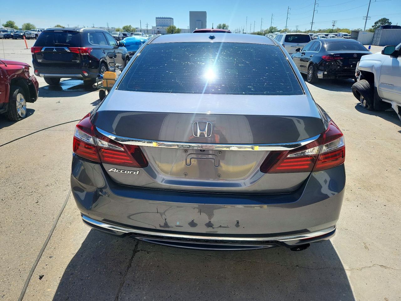 2017 HONDA ACCORD EXL photo 6