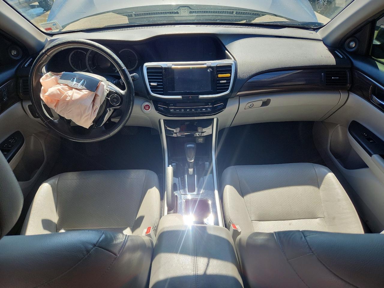 2017 HONDA ACCORD EXL photo 8