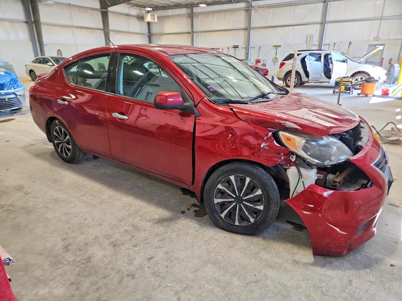 2014 NISSAN VERSA 1.6 SV photo 10