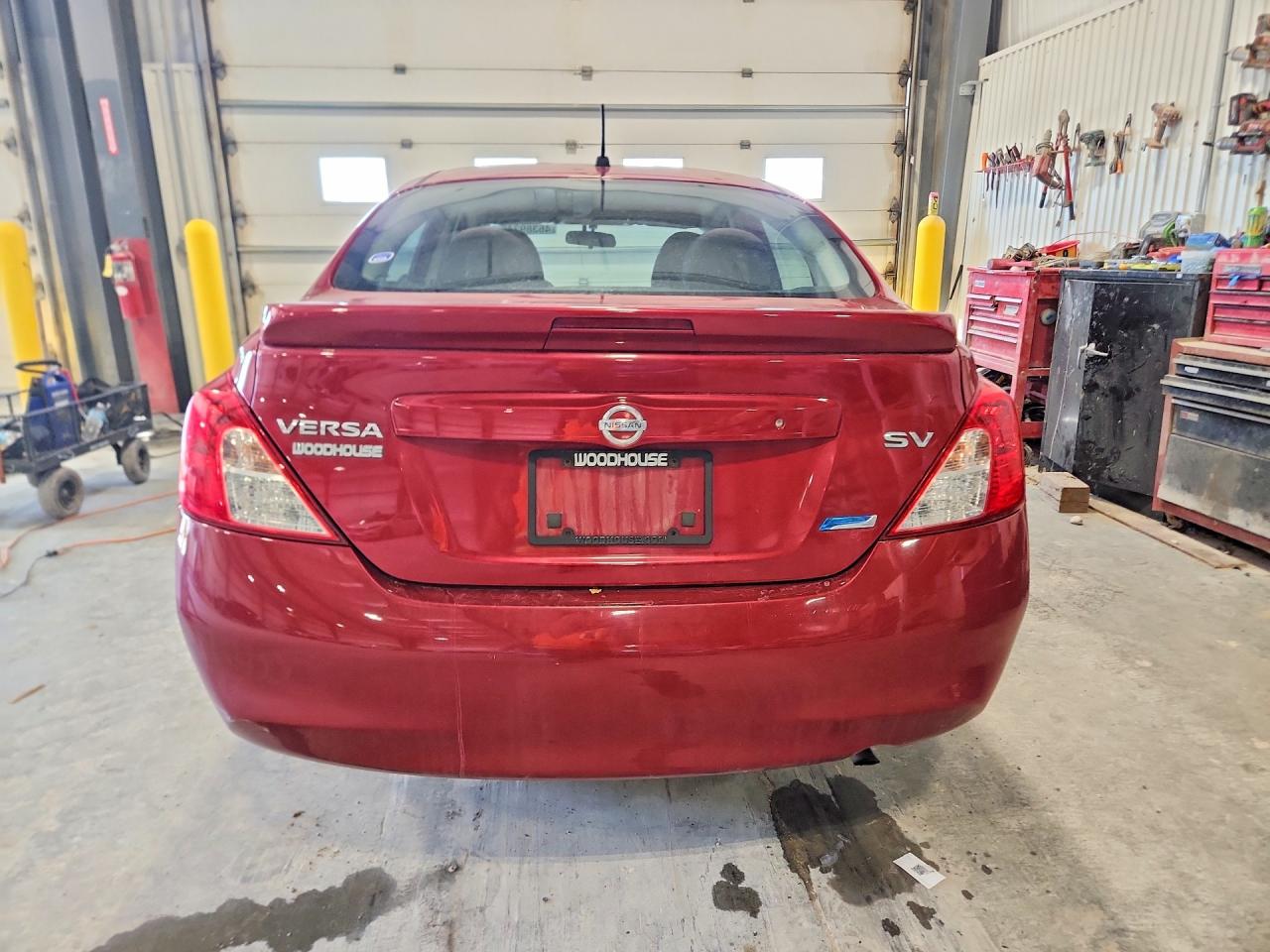2014 NISSAN VERSA 1.6 SV photo 16