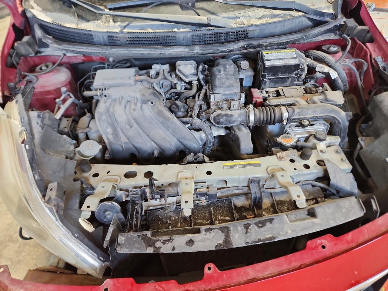 2014 NISSAN VERSA 1.6 SV photo 31