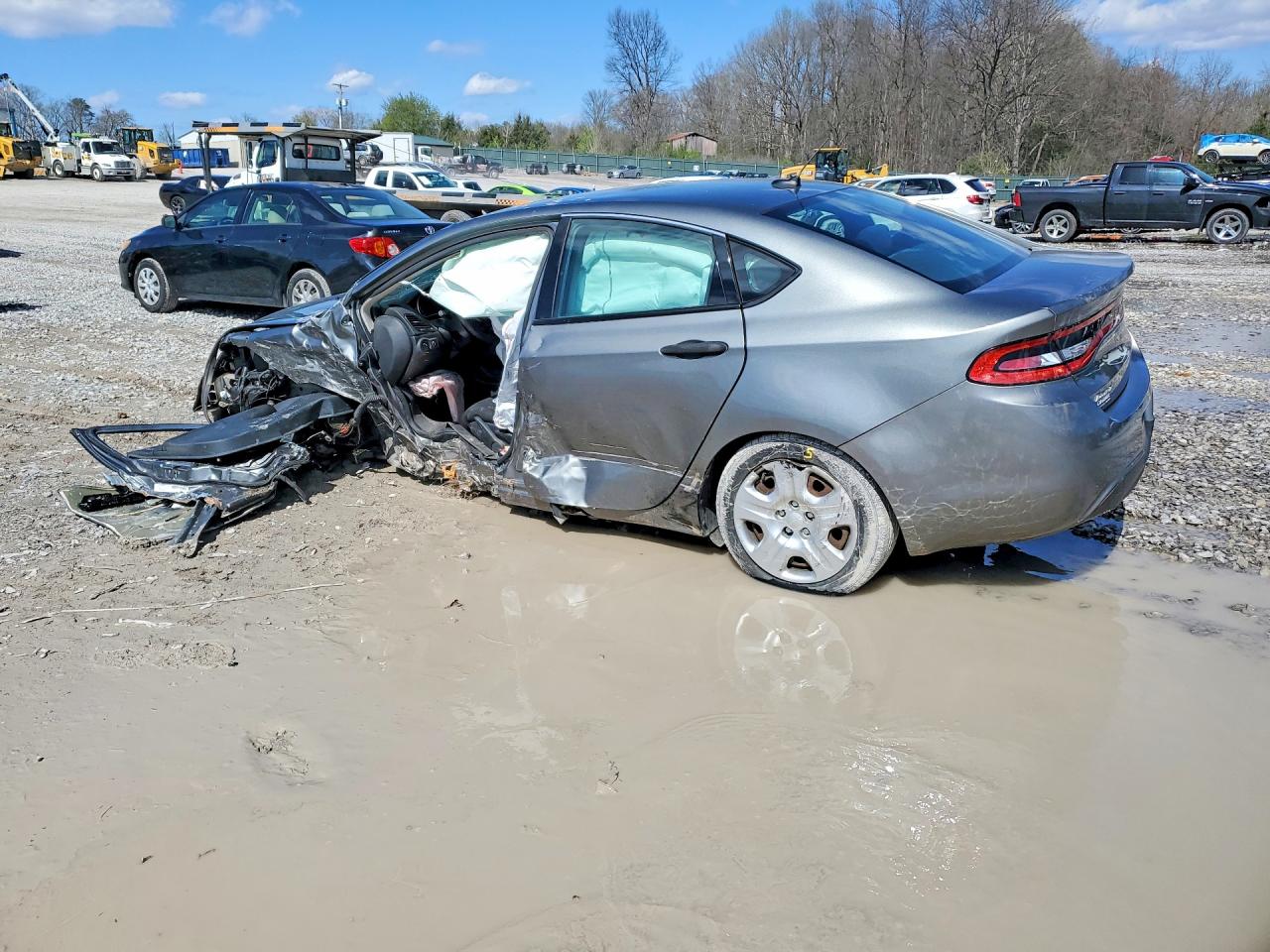 2013 DODGE DART SE photo 3