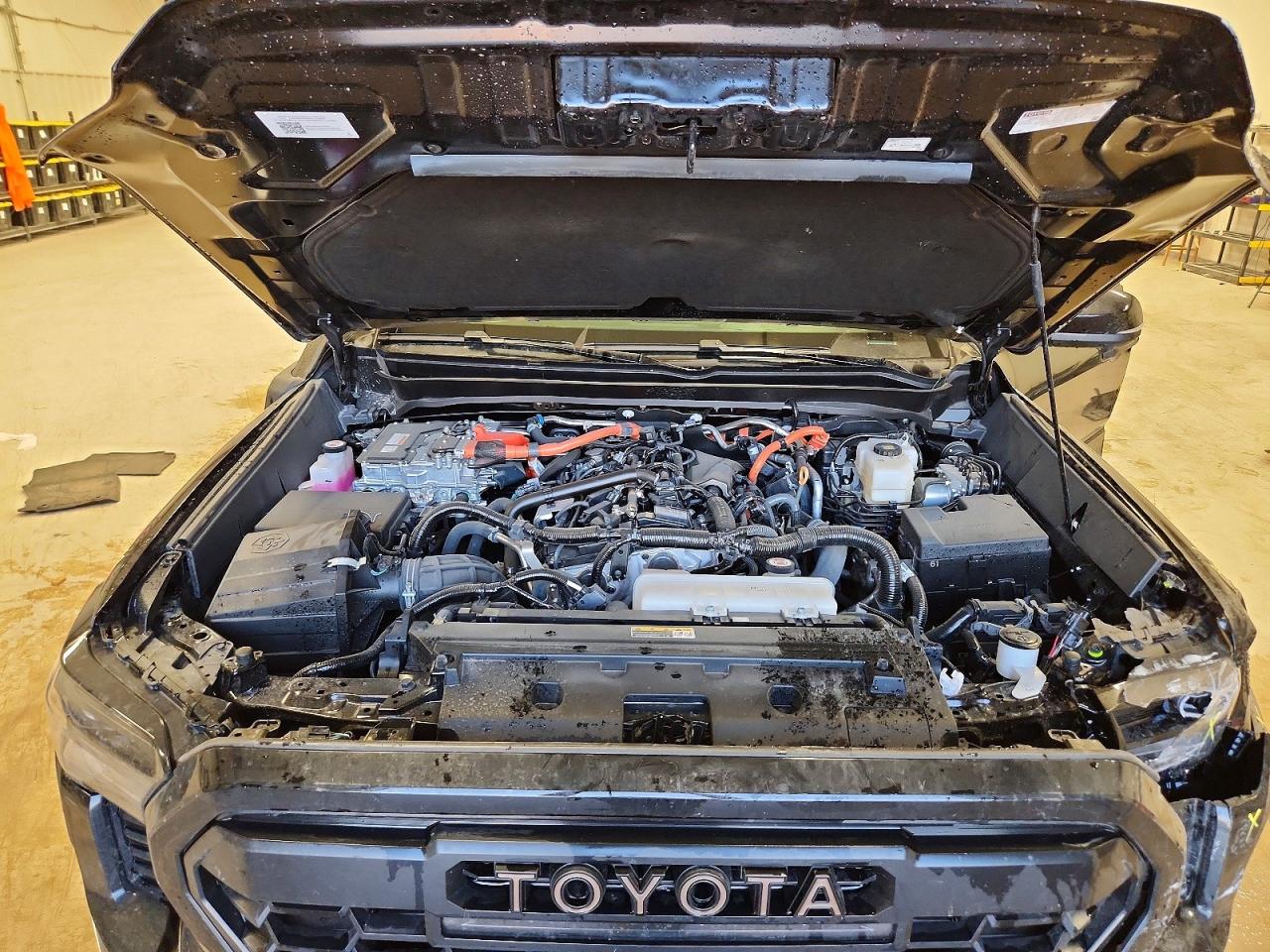 2025 TOYOTA TACOMA TRAILHUNTER HV photo 11