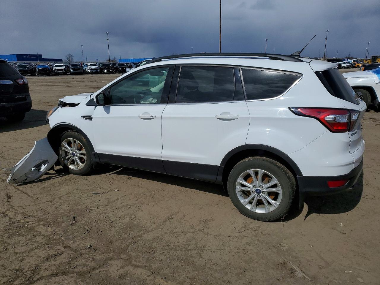 2018 FORD ESCAPE SE photo 3