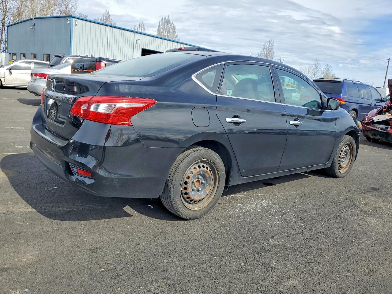 2016 NISSAN SENTRA S photo 5