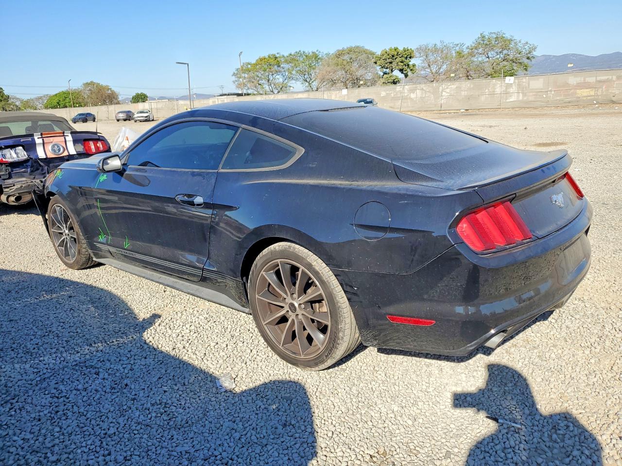 2016 FORD MUSTANG photo 3