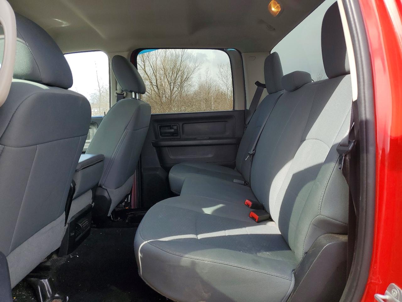 2016 RAM 2500 ST photo 10