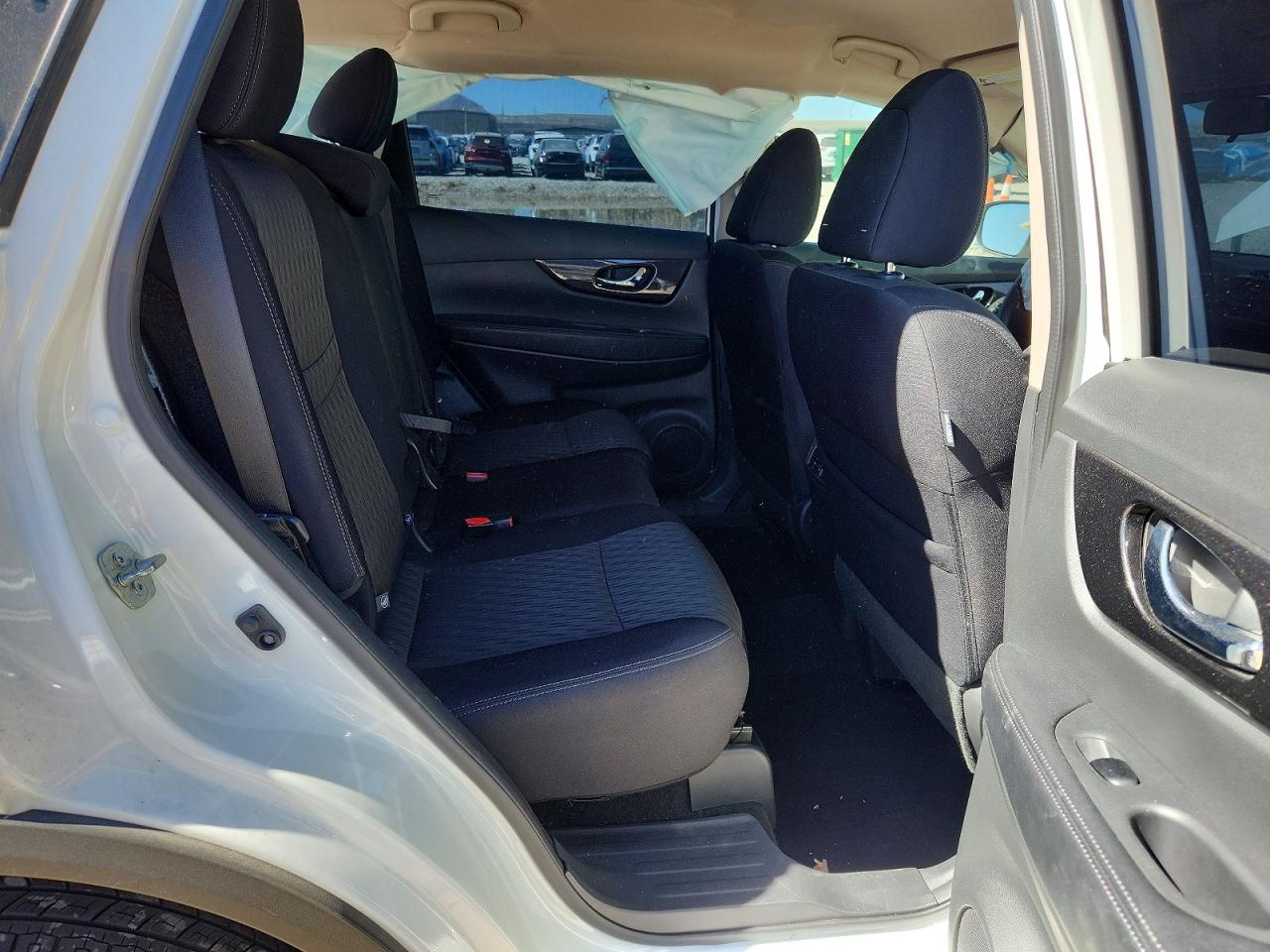 2018 NISSAN ROGUE S photo 10