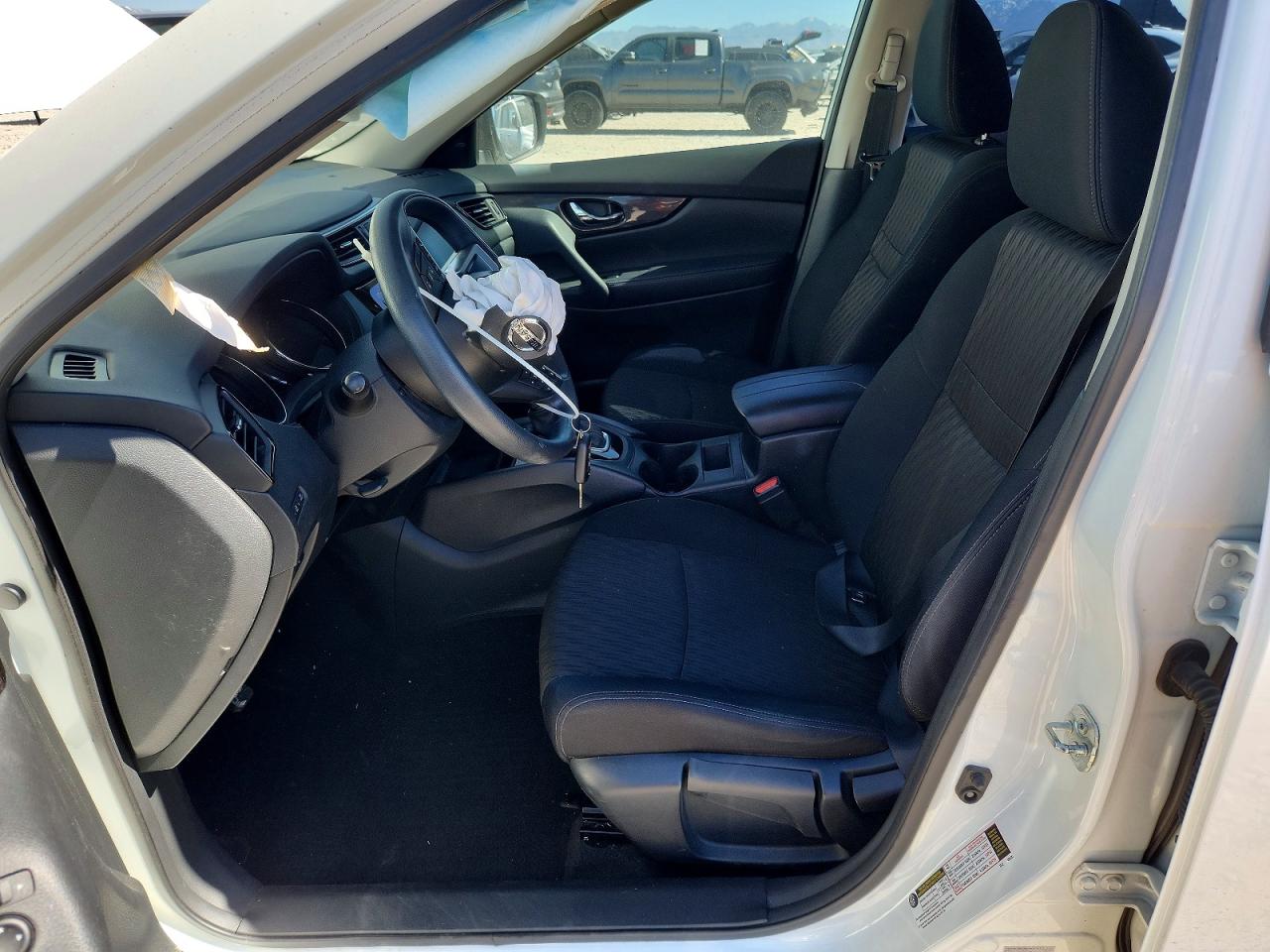 2018 NISSAN ROGUE S photo 7