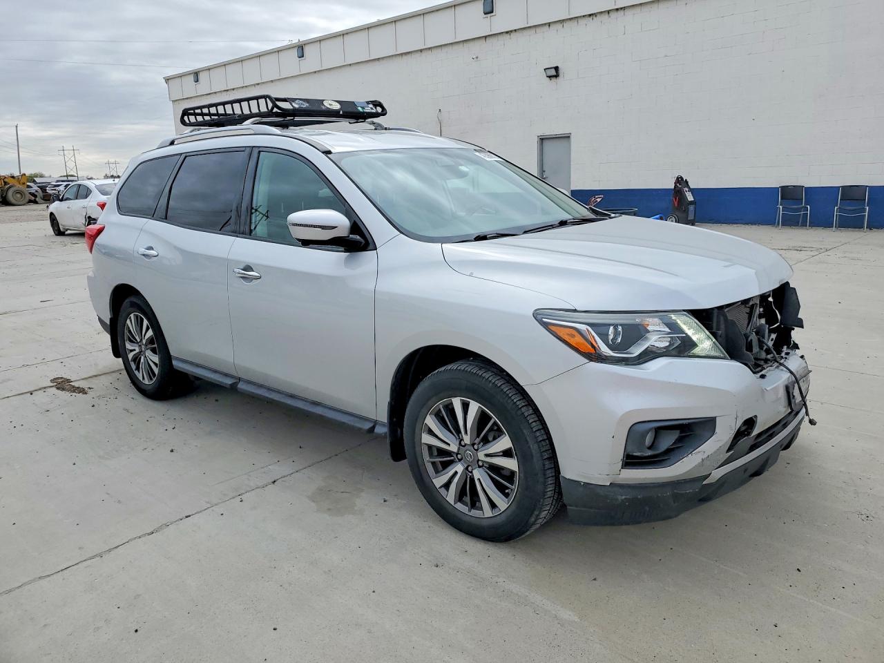 2017 NISSAN PATHFINDER SL photo 7