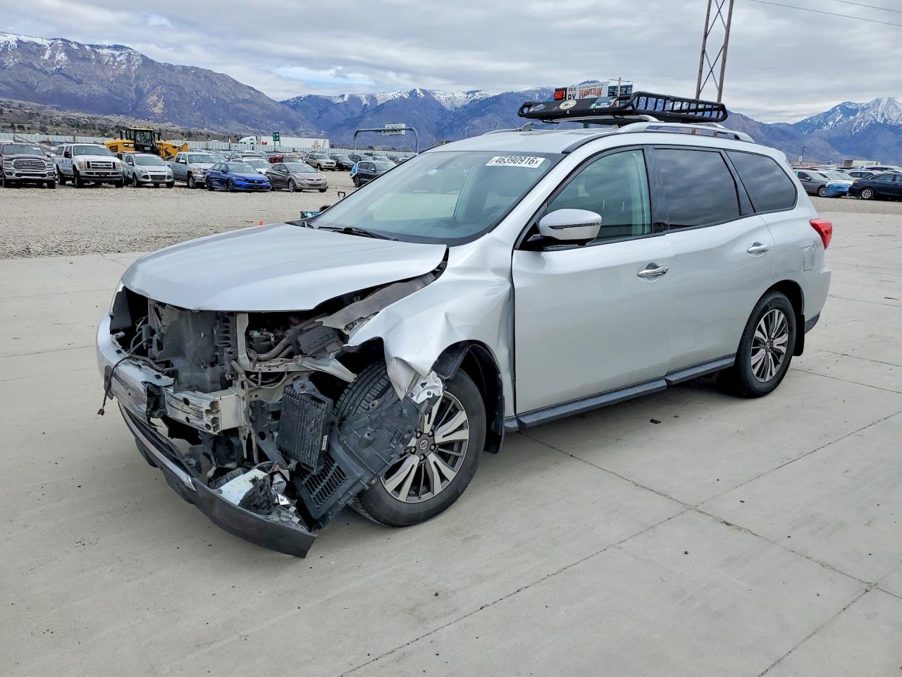 2017 NISSAN PATHFINDER