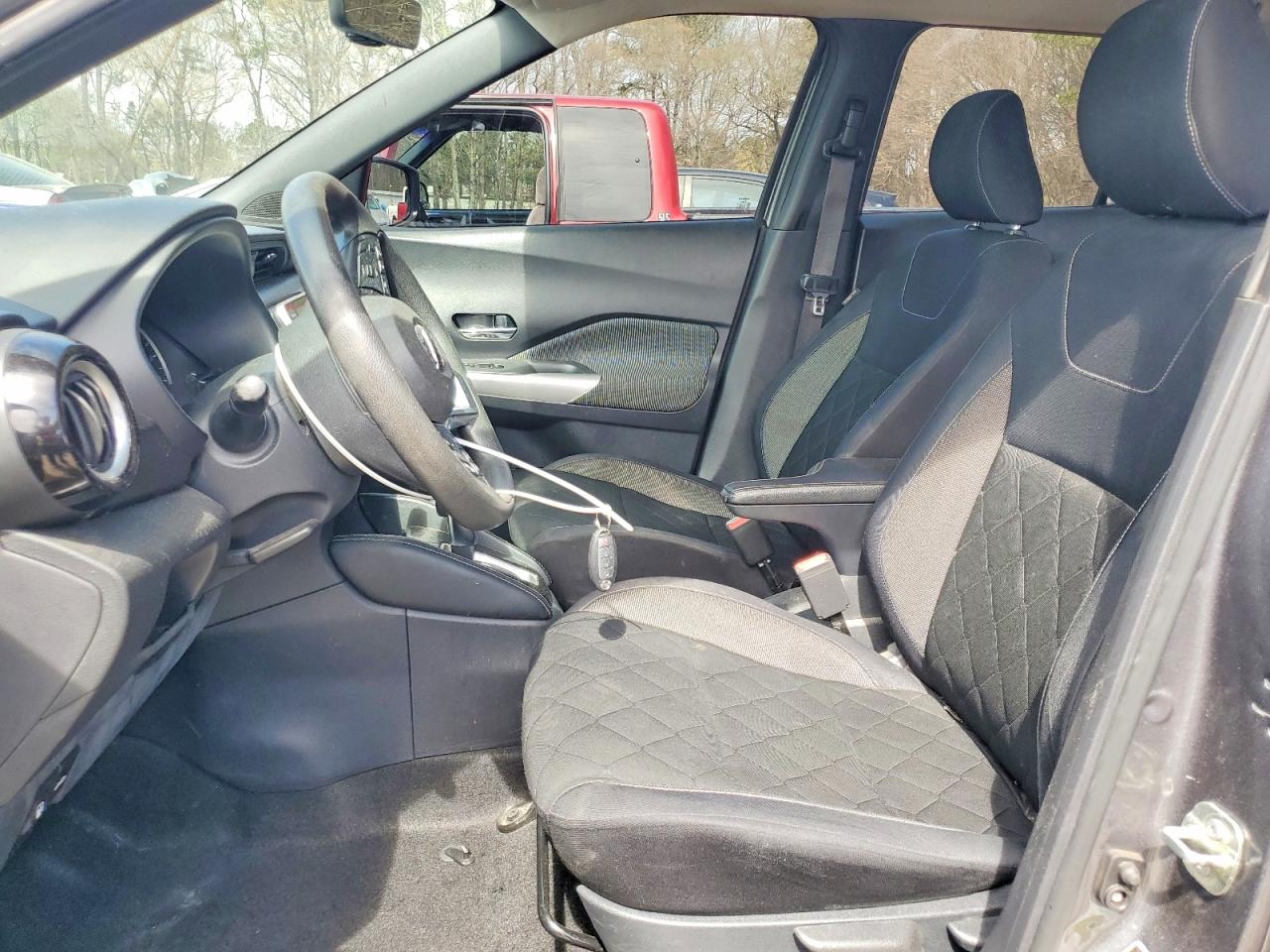 2020 NISSAN KICKS SV photo 13