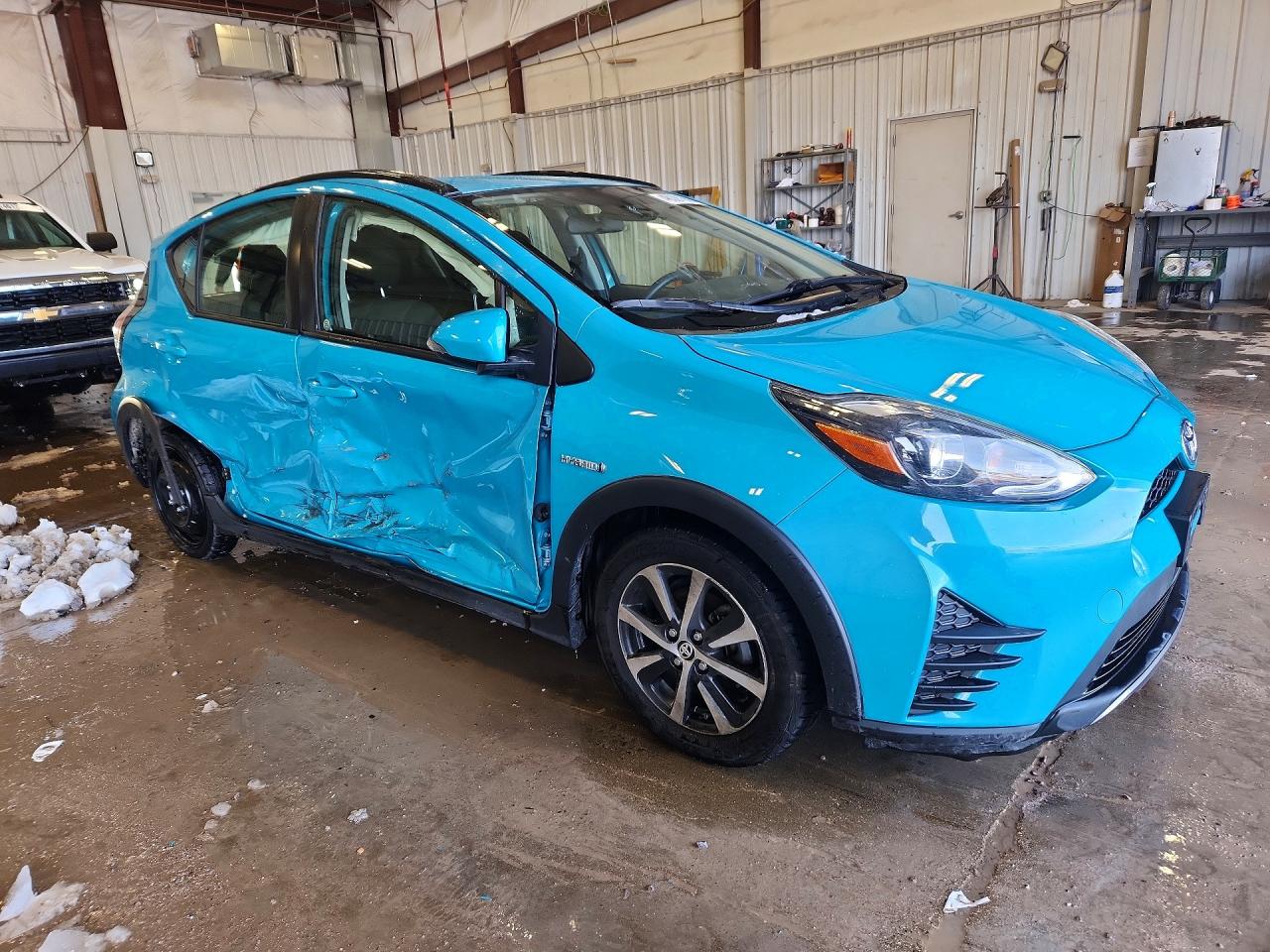 2018 TOYOTA PRIUS C TWO photo 4