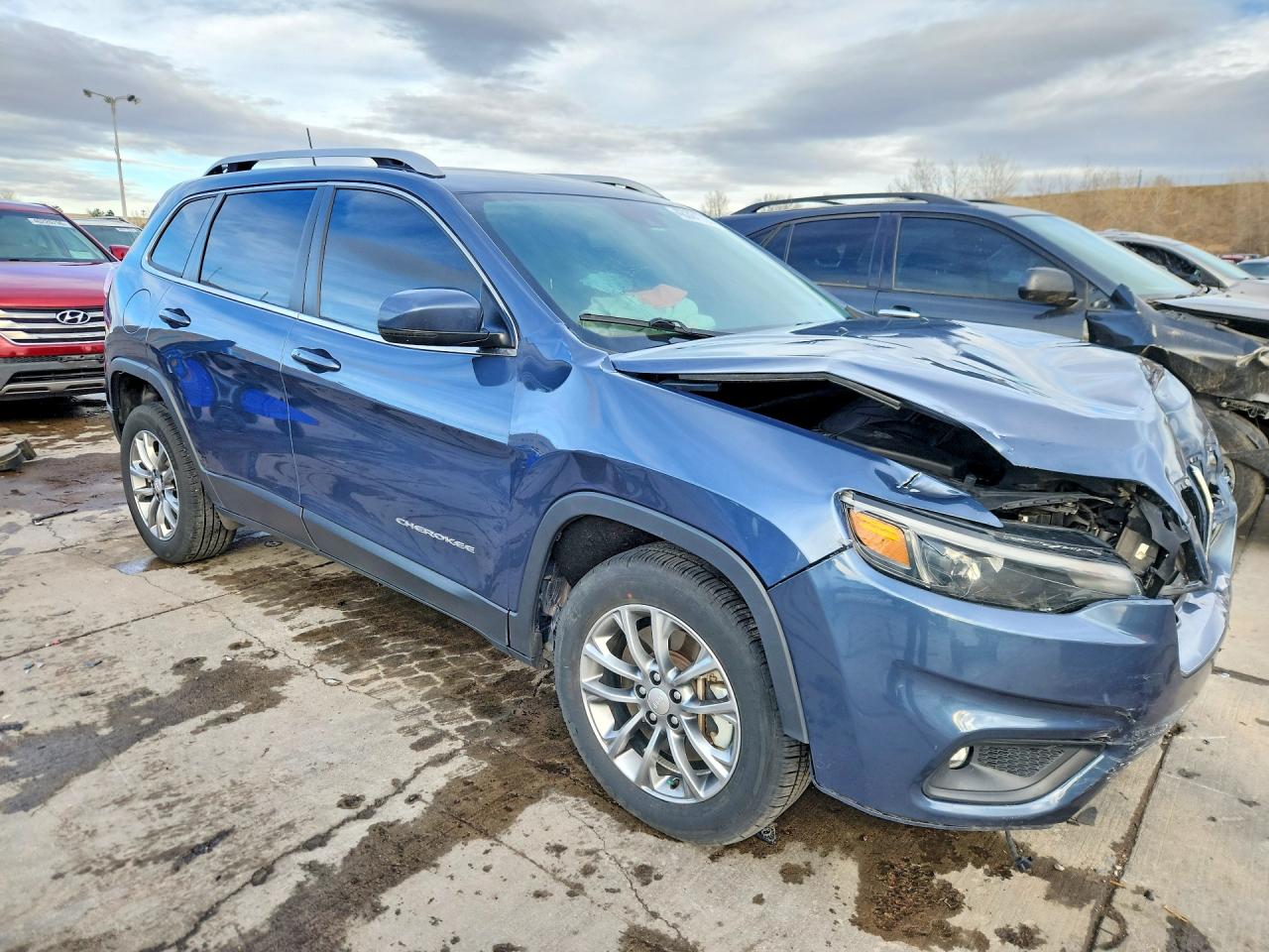 2021 JEEP CHEROKEE LATITUDE LUX photo 4
